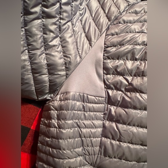 NWT Eddie Bauer mirotherm 2.0 down jacket - Picture 6 of 7